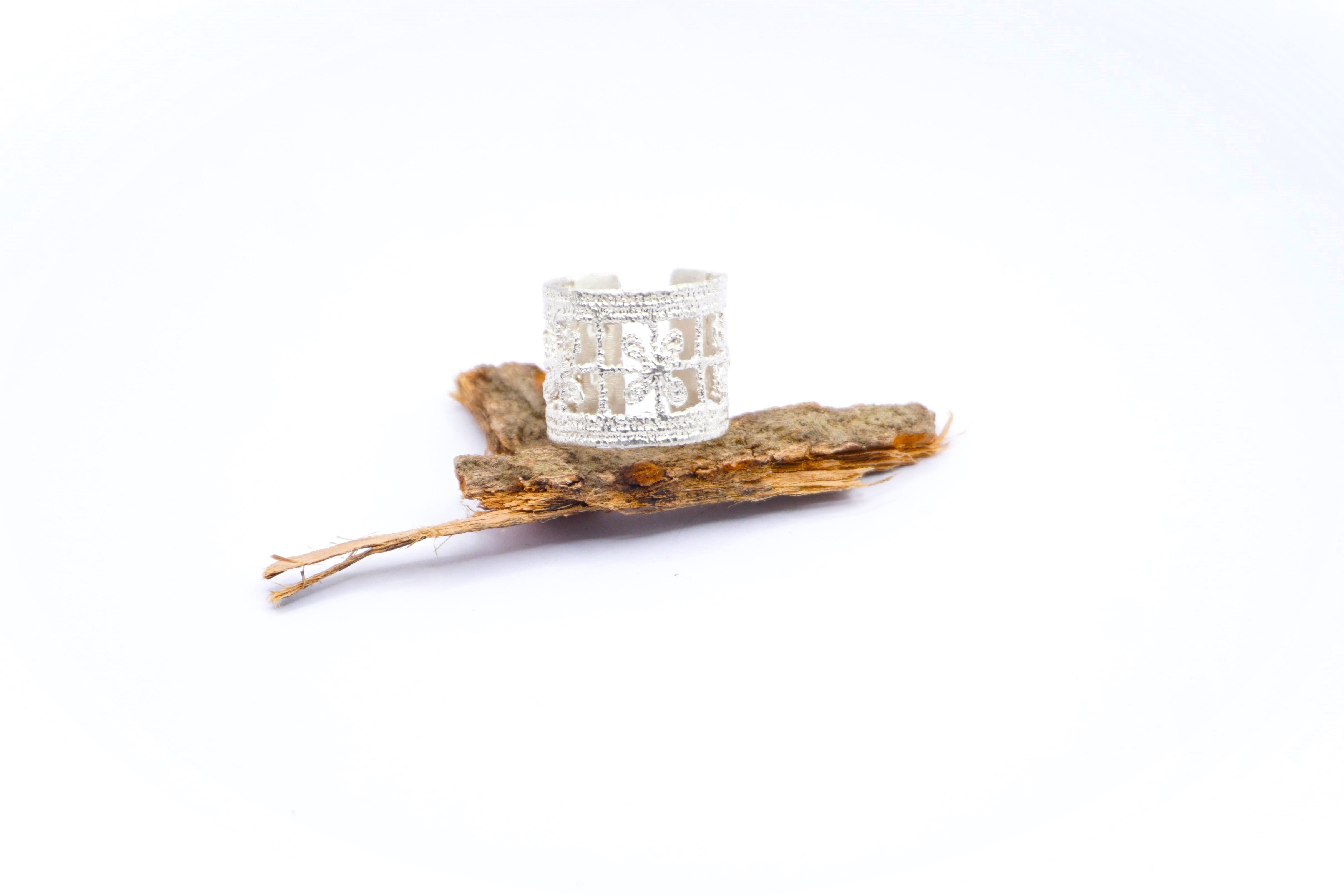 Flower Lace Texture Ring