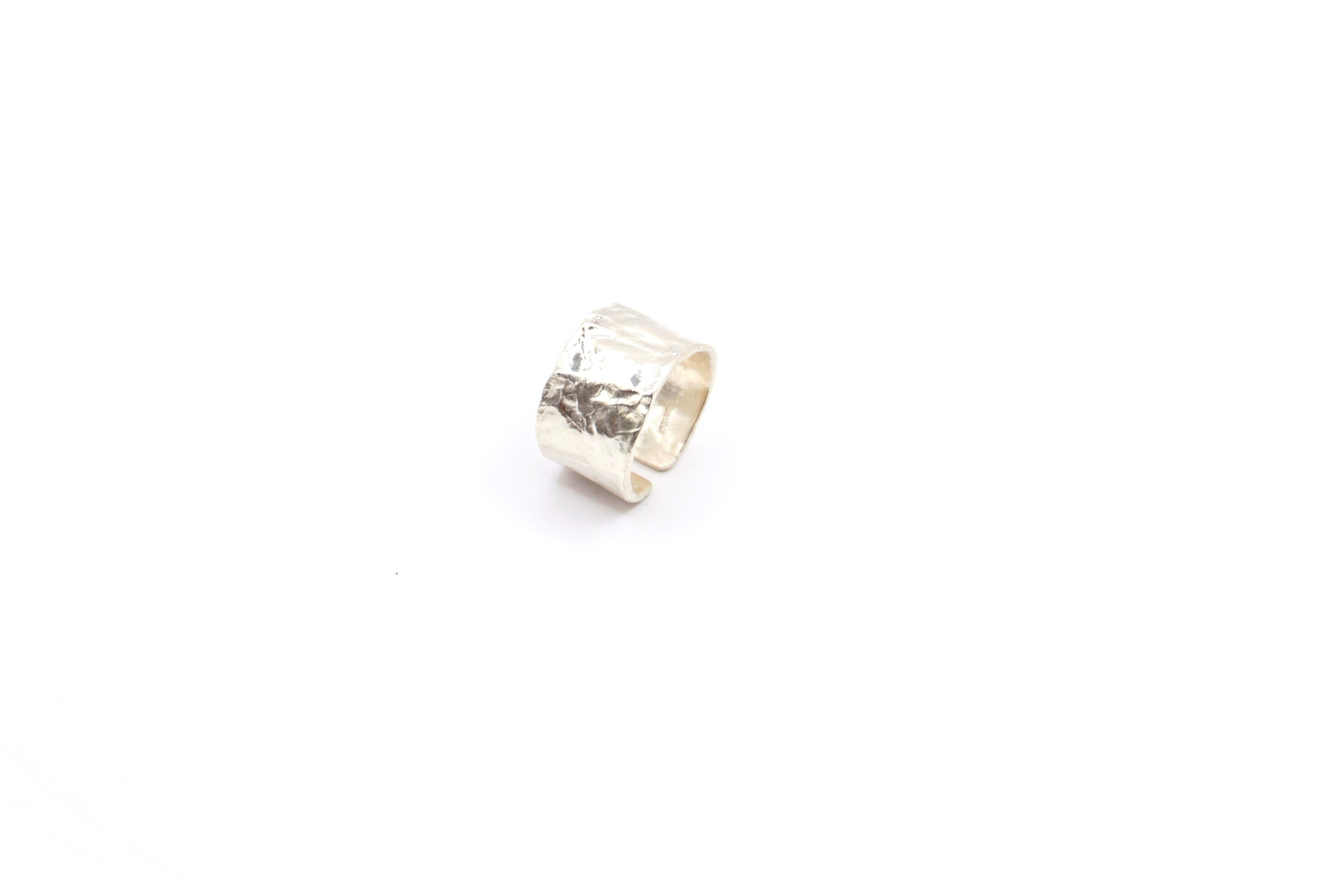 '' Seashell Texture '' Silver Ring